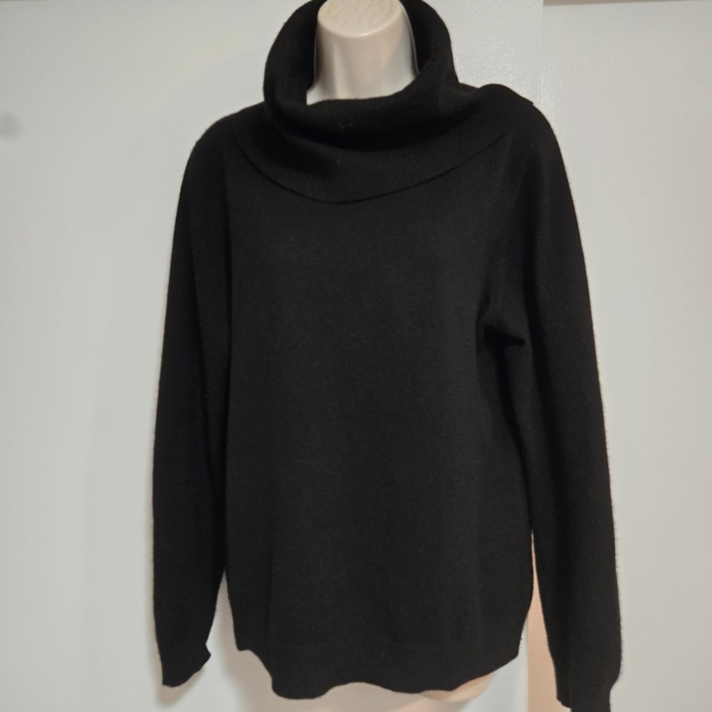 Prive Size Large Inky Black Soft 100% Cashmere Long Sleeve Sweater Cowl Neck